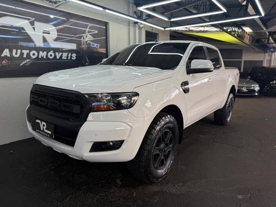 FORD RANGER 2.2 XLS 4X4 CD 16V DIESEL 4P AUTOMÁTICO